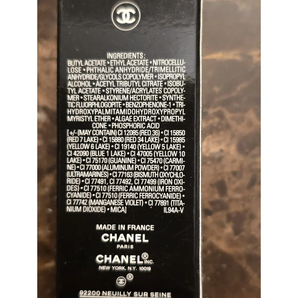 Chanel Le Vernis Nail Colour 579‎ PAPARAZI Discontinued
